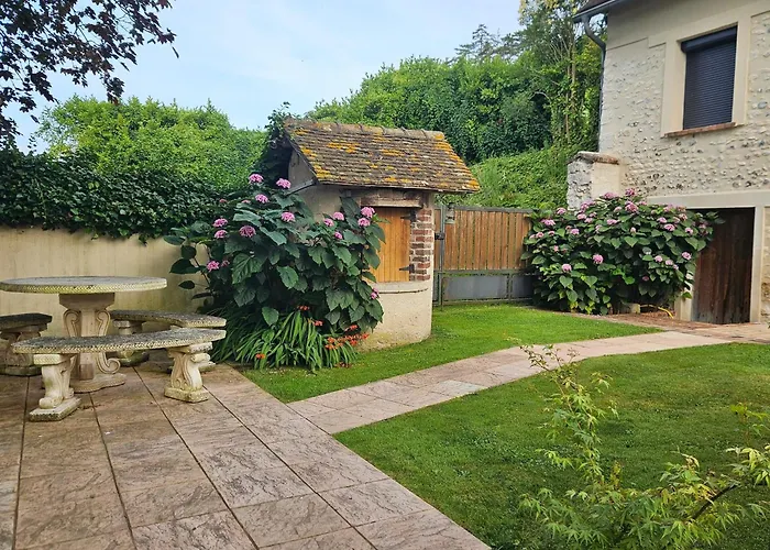 Maison De Charme A Avec Jardin * Sainte-Genevieve-les-Gasny